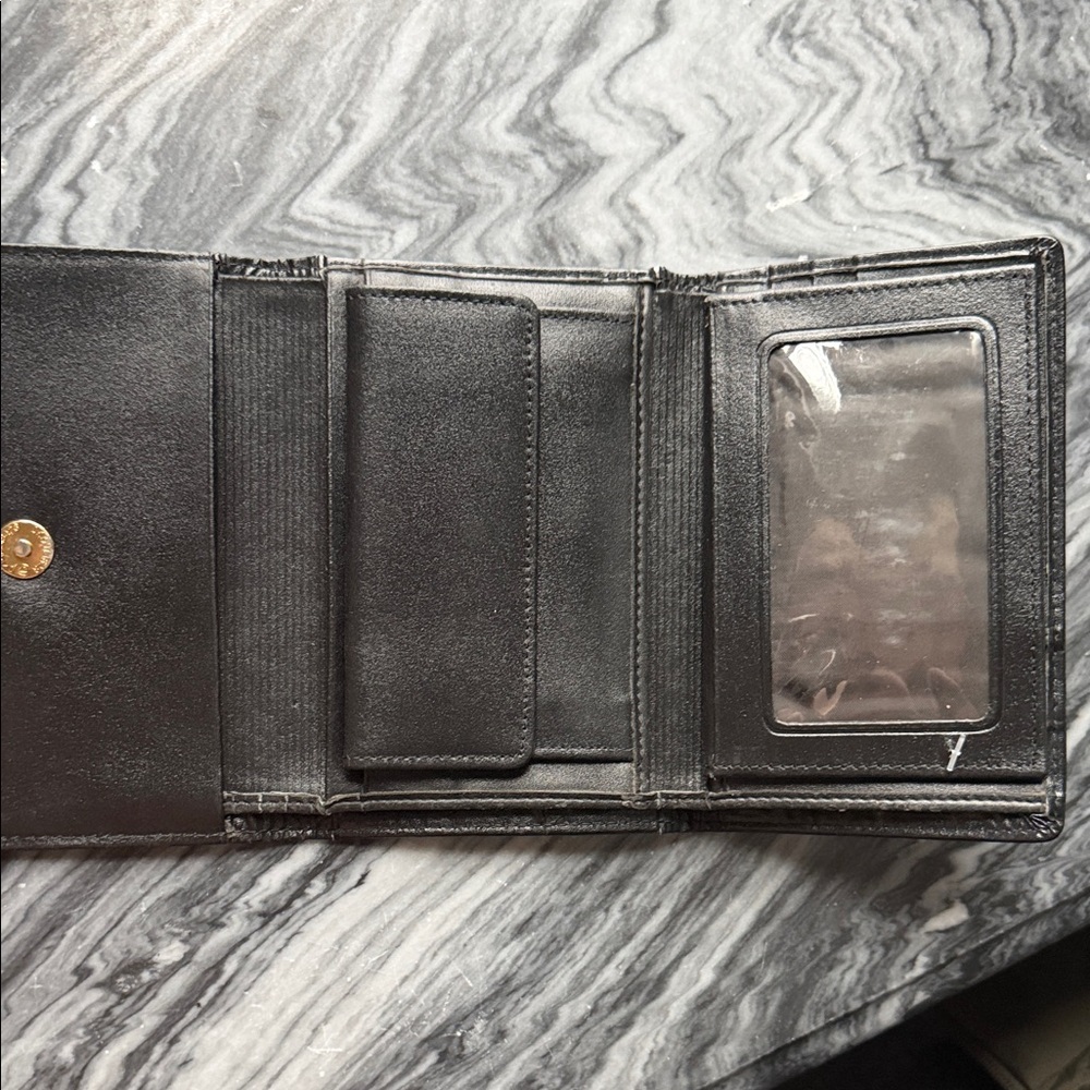 Fendi Monogram Black and White Wallet - Picture 8 of 10